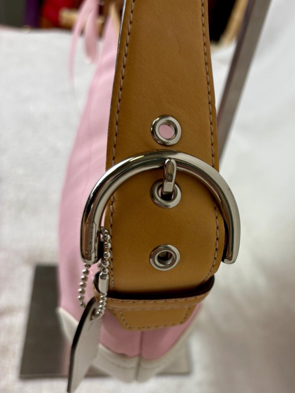 Vintage Y2K Coach Hampton/Soho Small Baby Pink Canvas Hobo - Picture 16 of 16